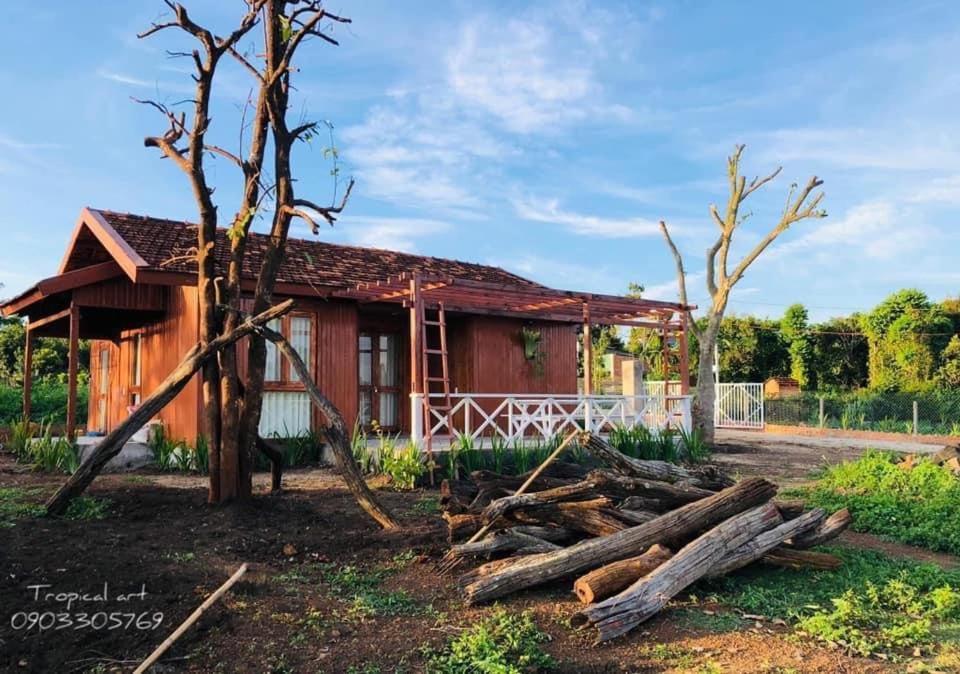 Dugiang Homestay Buôn Ma Thuột Extérieur photo