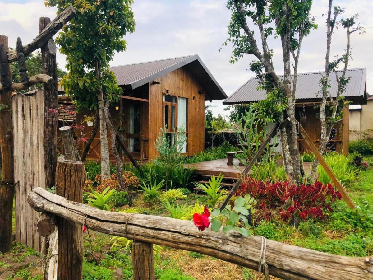 Dugiang Homestay Buôn Ma Thuột Extérieur photo
