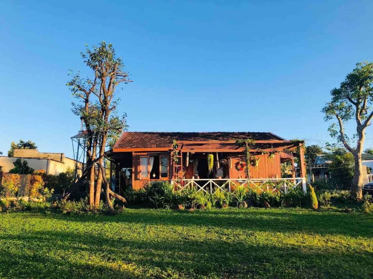 Dugiang Homestay Buôn Ma Thuột Extérieur photo